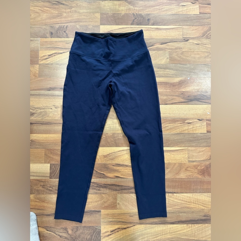 Classic Navy High-Rise Leggings- Like new!!